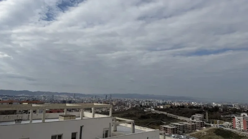 Tirane, jepet me qera apartament+verande | Penthouse 1+1 Kati 7, 84 m² 390 € (Fresk, te hotel Gaxherri)