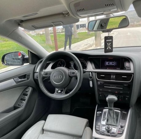 Tirane, shes makine Audi A5 3.0 S-Line Quattro Full EKSLUZIVE Nafte, e zeze automatik Klima 280.000 km 120.000 €