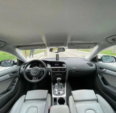 Tirane, shes makine Audi A5 3.0 S-Line Quattro Full EKSLUZIVE Nafte, e zeze automatik Klima 280.000 km 120.000 €