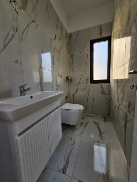 Tirane, shitet apartament 1+1 Kati 2, 46 m² 108.000 € (Rruga e Kavajes)