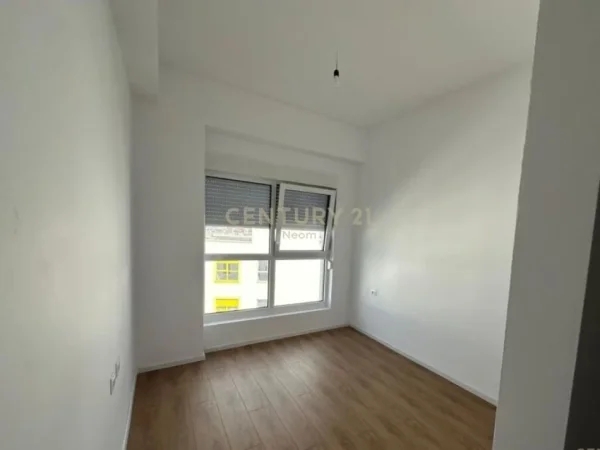 Tirane, shitet apartament 2+1+Aneks+Ballkon Kati 7, 89 m² 142.000 € (Neom109900)