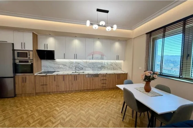 Tirane, jepet me qera apartament 2+1 Kati 6, 120 m² 700 € (Fusha Aviacionit)