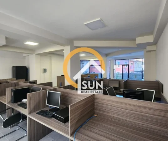 Shkoder, shitet ambjent biznesi Kati 0, 180 m² (PARRUCE)