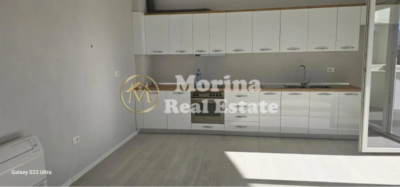 Tirane, jepet me qera apartament 2+1 Kati 3, 105 m² 520 € (Astir)