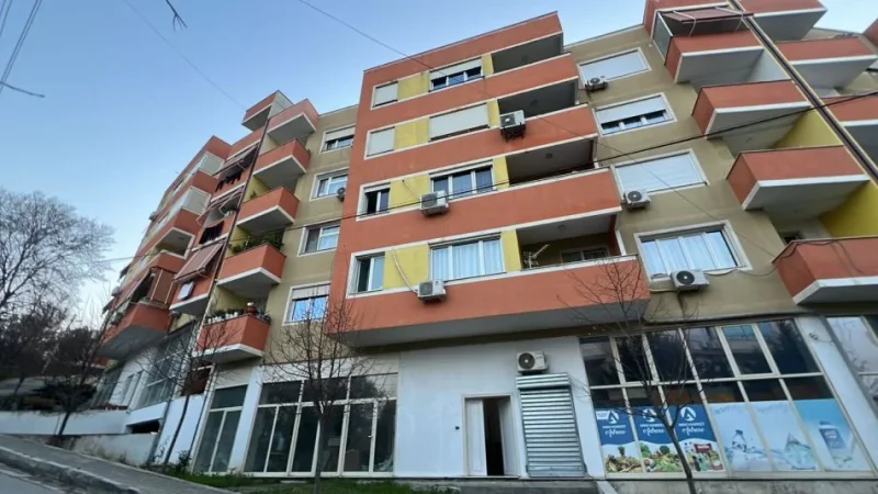 Tirane, shitet apartament 2+1 Kati 3, 112 m² 201.000 € (Liqeni thate)