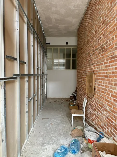 Tirane, shitet dyqan Kati 0, 22 m² 70.000 € (afer Rruges Myslym Shyri)