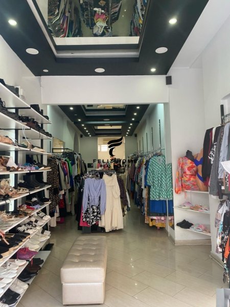 Tirane, jepet me qera dyqan Kati 0, 50 m² 1.200 € (21 DHJETORI)