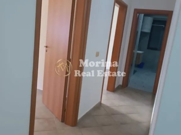 Tirane, jepet me qera apartament 2+1 Kati 2, 125 m² 700 € (Qender)