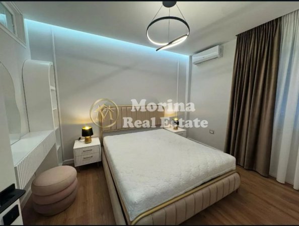 Tirane, jepet me qera apartament 2+1 Kati 4, 100 m² 1000 € (Selvia)