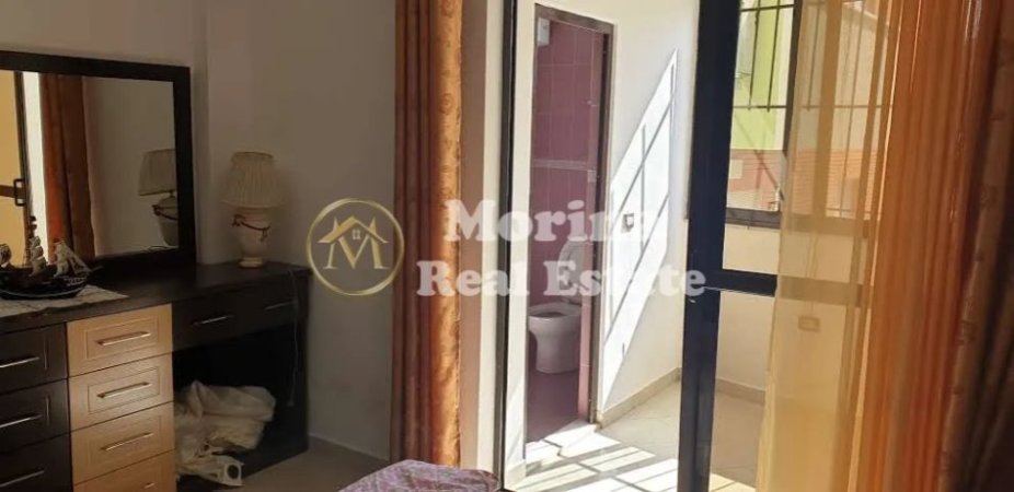 Tirane, jepet me qera apartament 2+1 Kati 4, 120 m² 450 € (Ali Demi)