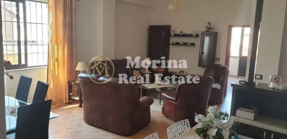 Tirane, jepet me qera apartament 2+1 Kati 4, 120 m² 450 € (Ali Demi)