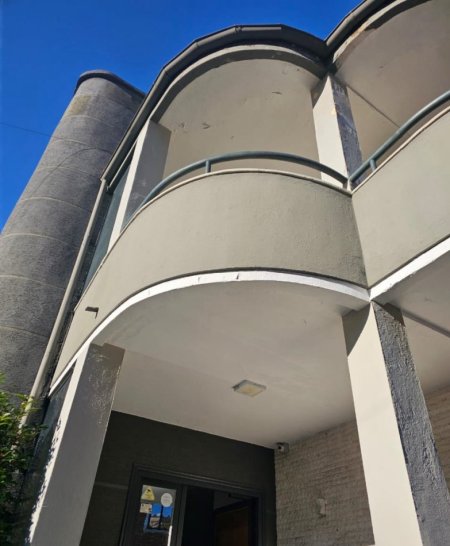 Tirane, jepet me qera ambjent biznesi Kati 2, 150 m² 1.500 € (KOMUNA E PARISIT)