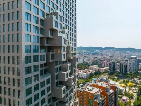 Tirane, shitet apartament, Kati 23 , 208 m² 778.960 € (Rruga Elbasanit)