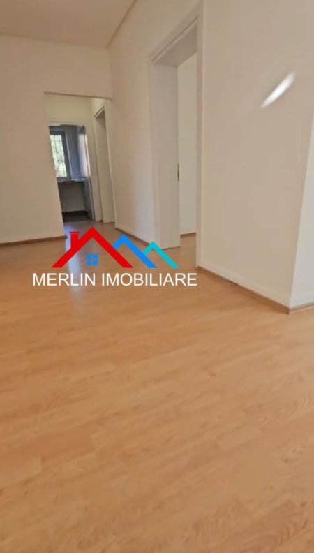 Tirane, jepet me qera zyre Kati 2, 150 m² 1.500 € (RRUGA MIHAL POPI)