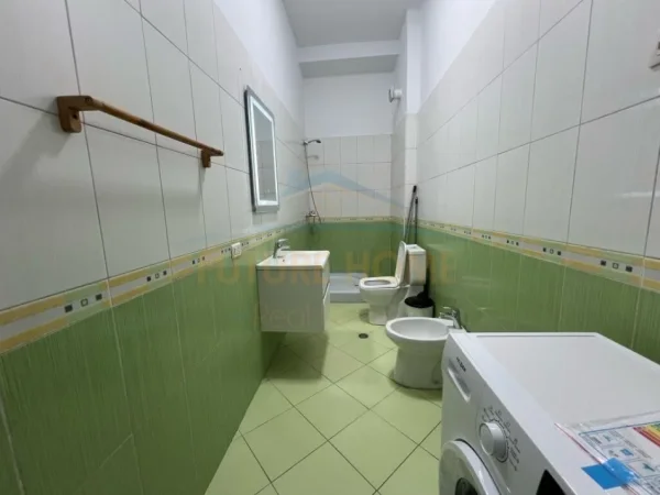 Tirane, shitet apartament 2+1+Ballkon Kati 1, 119 m² 145.000 € (Unaza e Re)