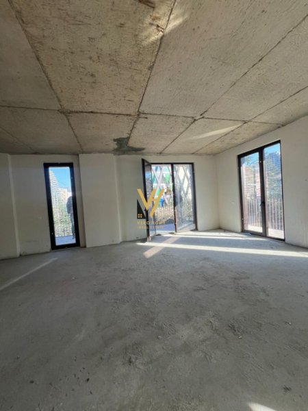 Tirane, jepet me qera ambjent biznesi Kati 1, 164 m² 3.100 € (RRUGA E KOSOVAREVE)