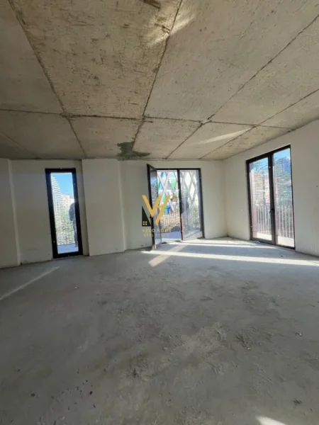 Tirane, jepet me qera ambjent biznesi Kati 1, 164 m² 3.100 € (RRUGA E KOSOVAREVE)