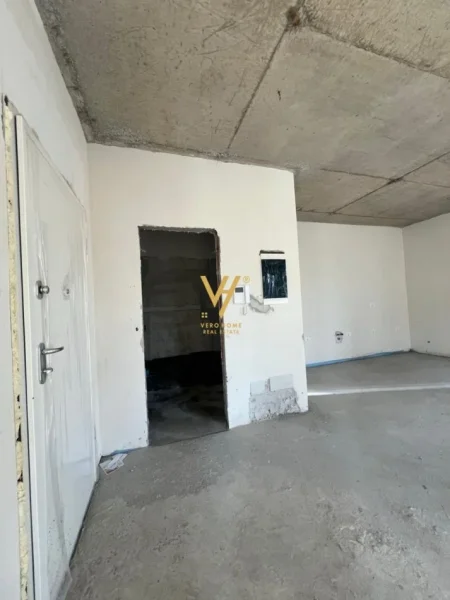 Tirane, jepet me qera ambjent biznesi Kati 1, 164 m² 3.100 € (RRUGA E KOSOVAREVE)