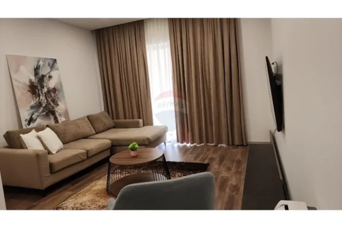 Tirane, shitet apartament 2+1+Ballkon Kati 5, 128 m² 400.000 € 