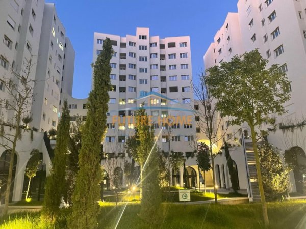 Tirane, jepet me qera apartament 1+1+Ballkon Kati 8, 70 m² 550 € (River Side Residence)