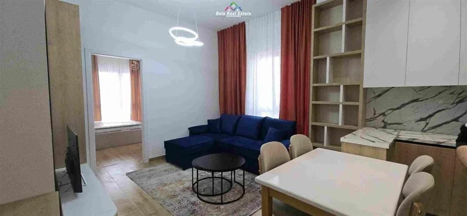 Tirane, jepet me qera apartament 1+1+Ballkon Kati 8, 69 m² 700 € (pazari i ri)
