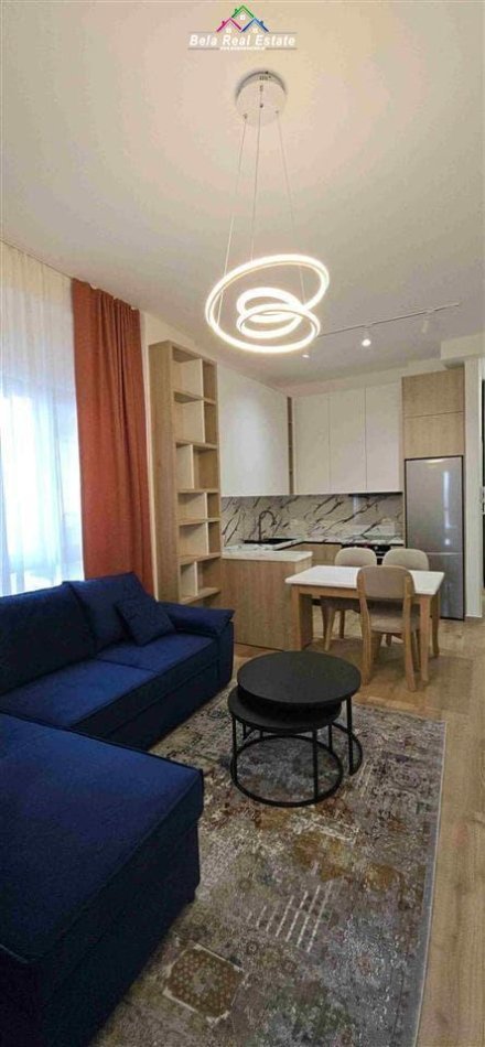 Tirane, jepet me qera apartament 1+1+Ballkon Kati 8, 69 m² 700 € (pazari i ri)