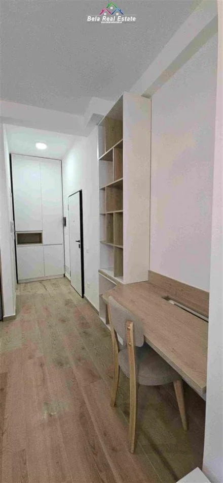 Tirane, jepet me qera apartament 1+1+Ballkon Kati 8, 69 m² 700 € (pazari i ri)