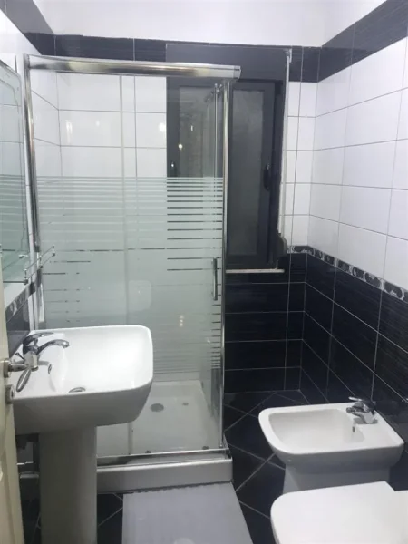 , jepet me qera apartament 2+1 Kati 4, 93 m² 460 € (yzberisht)