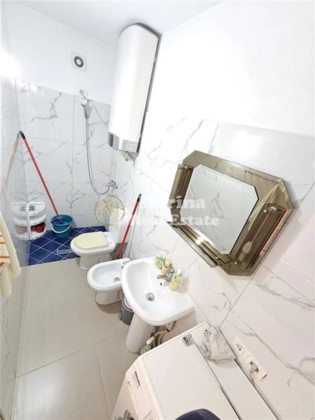 Tirane, jepet me qera apartament 2+1 Kati 1, 97 m² 400 € (Don Bosko)