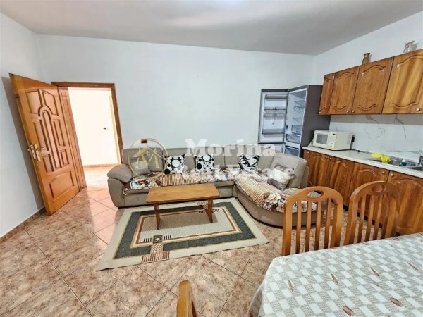 Tirane, jepet me qera apartament 2+1 Kati 1, 97 m² 400 € (Don Bosko)