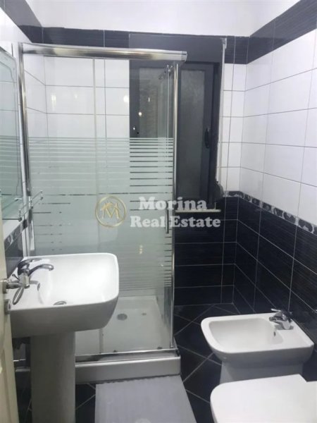 Tirane, jepet me qera apartament 2+1 Kati 4, 95 m² 450 € (Yzberisht)