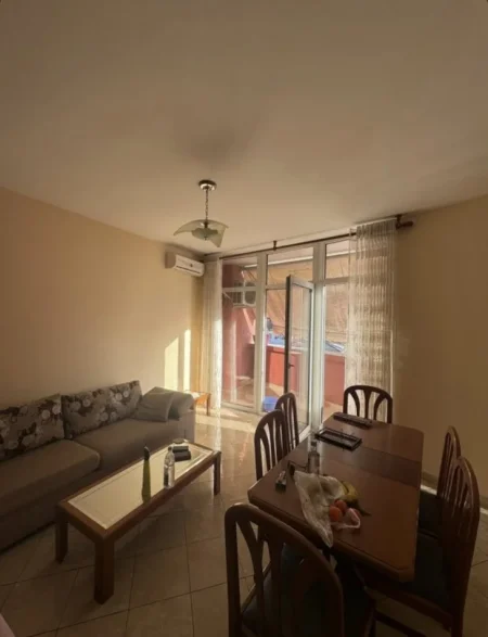 Tirane, jepet me qera apartament 1+1+Ballkon Kati 5, 75 m² 450 € (Don bosko te golden day)