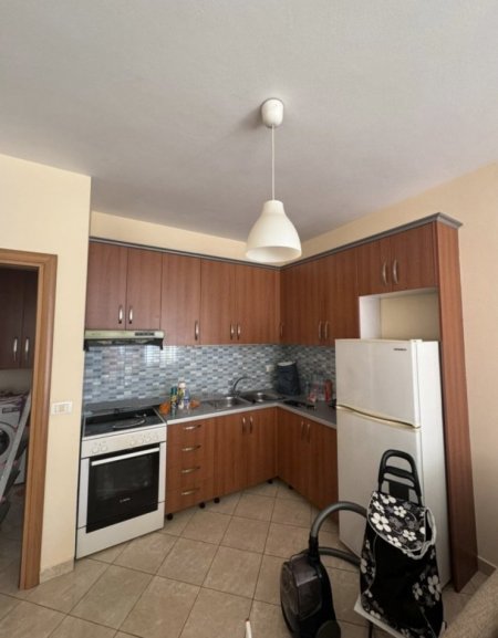 Tirane, jepet me qera apartament 1+1+Ballkon Kati 5, 75 m² 450 € (Don bosko te golden day)