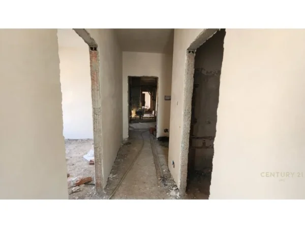 Tirane, shitet apartament , 57 m² 105.000 € 
