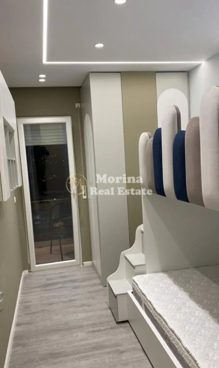 Tirane, jepet me qera apartament 2+1 Kati 7, 93 m² 600 € (Ali Demi)