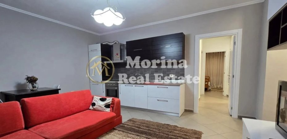 Tirane, jepet me qera apartament 2+1 Kati 3, 80 m² 600 € (Komuna Parisit)