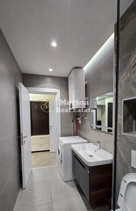 Tirane, jepet me qera apartament 2+1 Kati 3, 80 m² 600 € (Komuna Parisit)