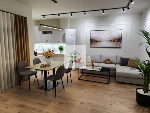 Durres Plazh, shitet apartament 1+1+Aneks+Ballkon Kati 6, 60 m² 120.000 €