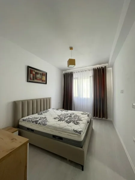 Tirane, jepet me qera apartament 2+1+Ballkon Kati 3, 100 m² 700 € (Astir, River Residence)