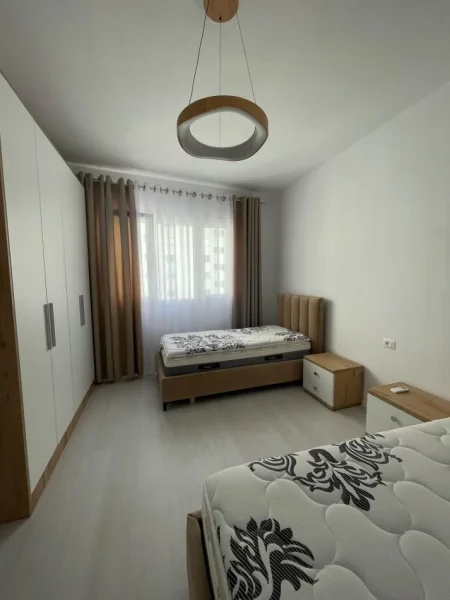 Tirane, jepet me qera apartament 2+1+Ballkon Kati 3, 100 m² 700 € (Astir, River Residence)