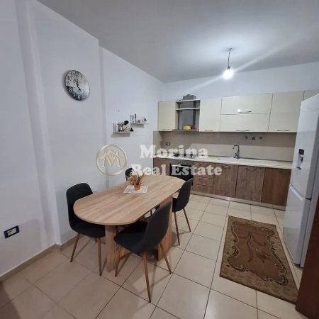 Tirane, jepet me qera apartament 2+1 Kati 2, 82 m² 430 € (Yzberisht)