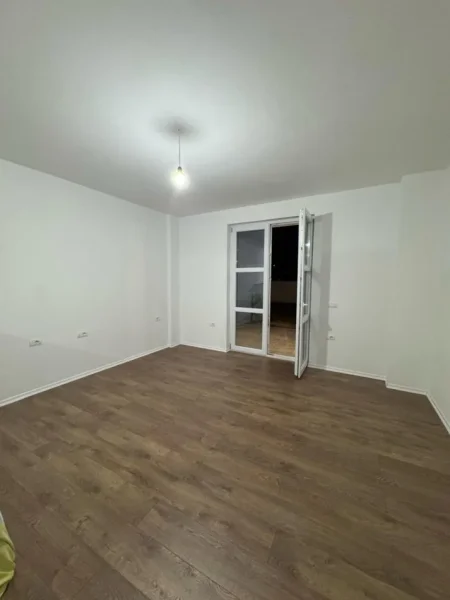 Tirane, Shitet Apartament 3+1+2+Oborr, 📍Zona e Freskut/ Vilat Arabe, Linze