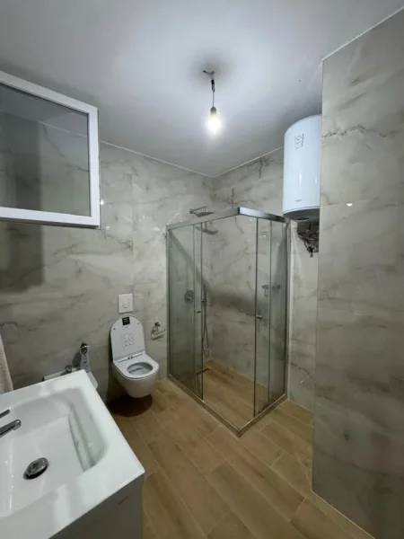 Tirane, Shitet Apartament 3+1+2+Oborr, 📍Zona e Freskut/ Vilat Arabe, Linze