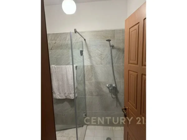 Tirane, shitet apartament Kati 4, 113 m² 127.000 € 