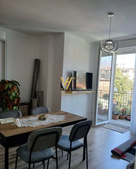 Tirane, jepet me qera apartament 1+1+Ballkon Kati 2, 59 m² 550 € (ALI DEMI)