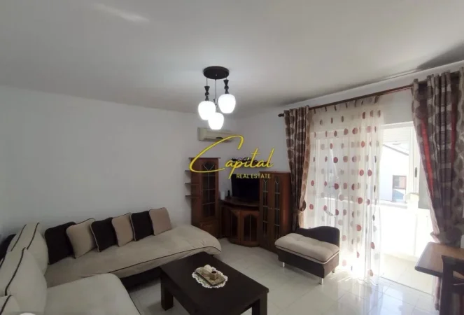 Tirane, jepet me qera apartament 2+1 Kati 5, 75 m² 700 € (MYSLYM SHYRI)