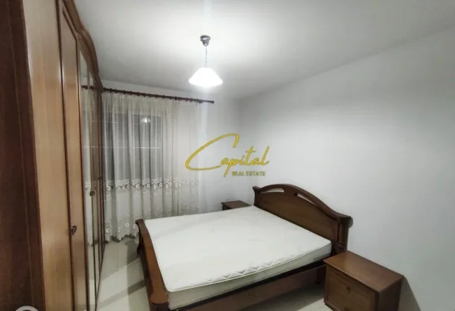 Tirane, jepet me qera apartament 2+1 Kati 5, 75 m² 700 € (MYSLYM SHYRI)