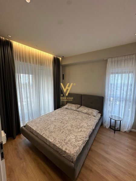Tirane, jepet me qera apartament 1+1+Ballkon Kati 7, 65 m² 500 € (ALI DEMI)