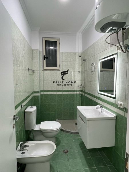 Tirane, shitet apartament 1+1+Ballkon Kati 2, 72 m² 99.000 € (YZBERISHT)