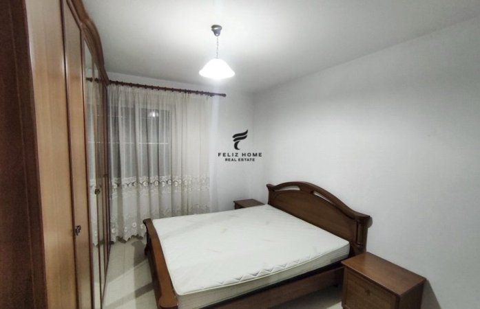 Tirane, jepet me qera apartament 2+1 Kati 5, 75 m² 700 € (MYSLYM SHYRI)